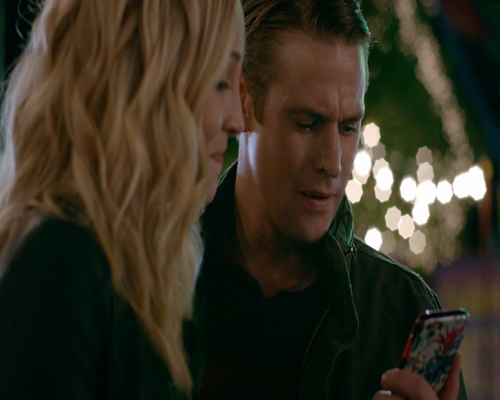 VampireDiaries-dot-nl_VampireDiaries-8x05ComingHomeWasAMistake2315.jpg