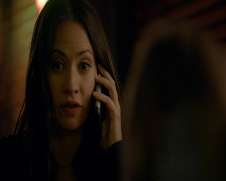 VampireDiaries-dot-nl_VampireDiaries-8x06DetouredOnSomeRandomBackwoodsPathToHell0047.jpg