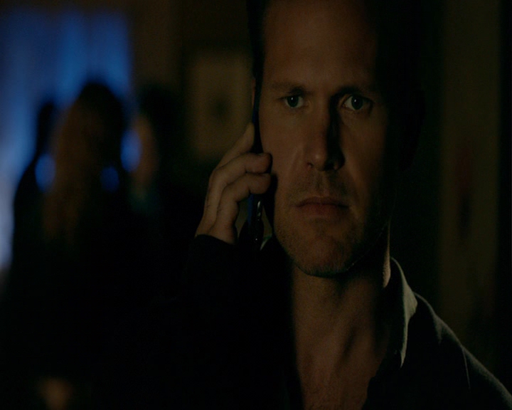 VampireDiaries-dot-nl_VampireDiaries-8x06DetouredOnSomeRandomBackwoodsPathToHell0083.jpg