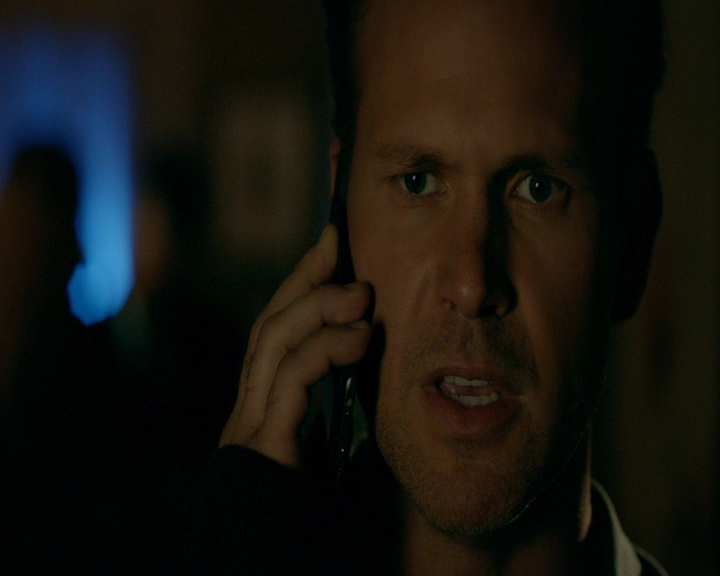 VampireDiaries-dot-nl_VampireDiaries-8x06DetouredOnSomeRandomBackwoodsPathToHell0096.jpg