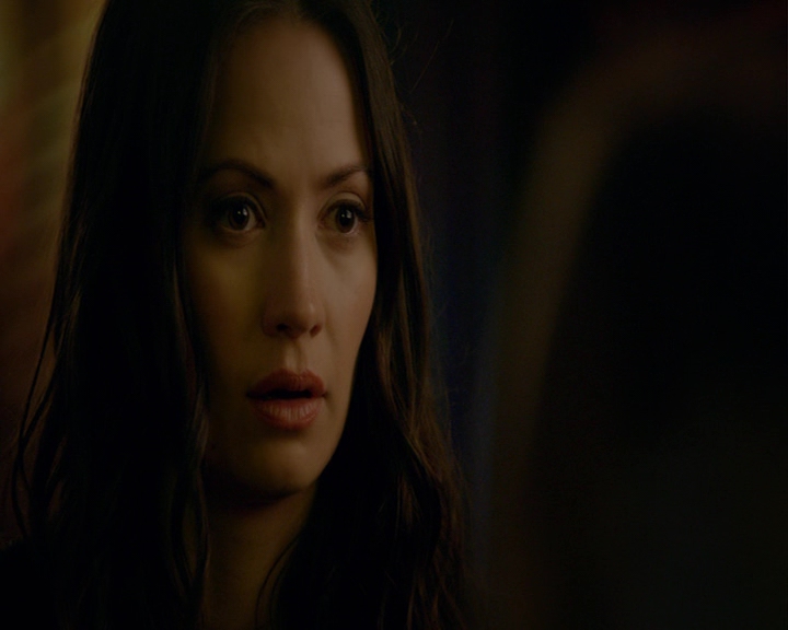 VampireDiaries-dot-nl_VampireDiaries-8x06DetouredOnSomeRandomBackwoodsPathToHell0106.jpg