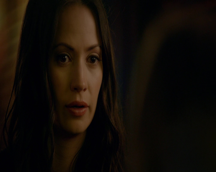 VampireDiaries-dot-nl_VampireDiaries-8x06DetouredOnSomeRandomBackwoodsPathToHell0107.jpg
