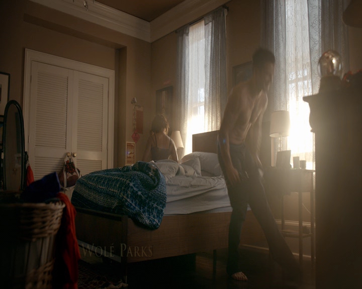 VampireDiaries-dot-nl_VampireDiaries-8x06DetouredOnSomeRandomBackwoodsPathToHell0163.jpg
