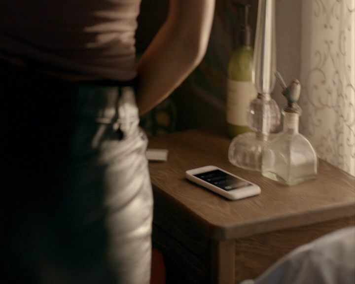 VampireDiaries-dot-nl_VampireDiaries-8x06DetouredOnSomeRandomBackwoodsPathToHell0165.jpg