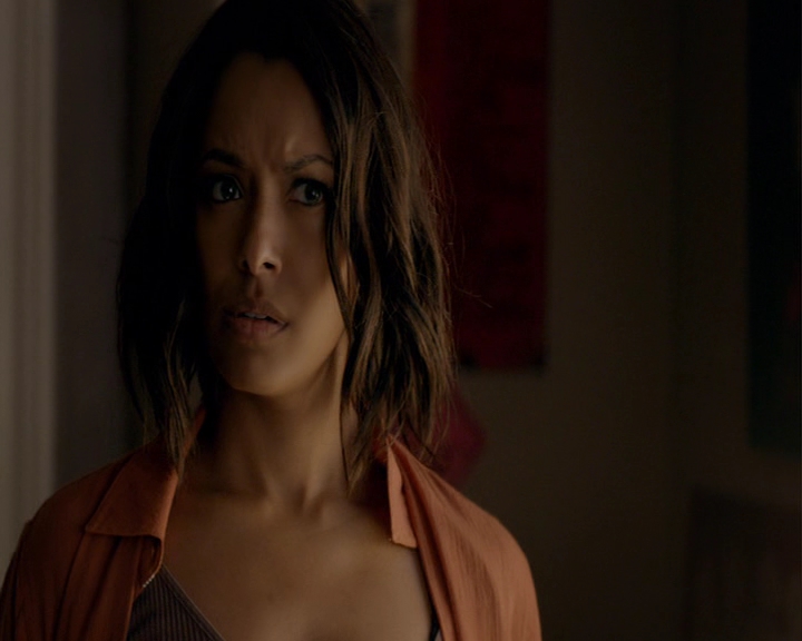 VampireDiaries-dot-nl_VampireDiaries-8x06DetouredOnSomeRandomBackwoodsPathToHell0188.jpg