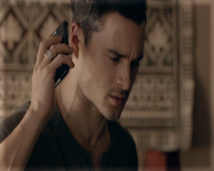 VampireDiaries-dot-nl_VampireDiaries-8x06DetouredOnSomeRandomBackwoodsPathToHell0192.jpg