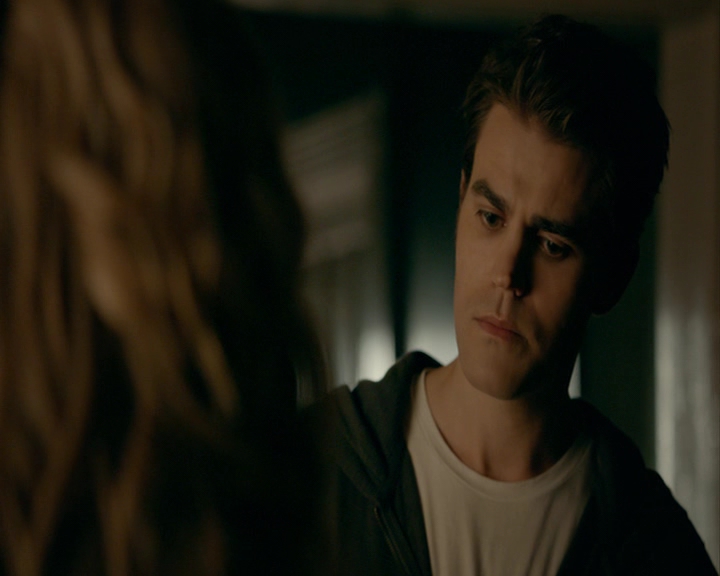 VampireDiaries-dot-nl_VampireDiaries-8x06DetouredOnSomeRandomBackwoodsPathToHell0251.jpg