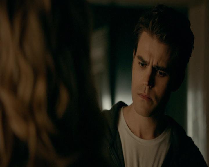 VampireDiaries-dot-nl_VampireDiaries-8x06DetouredOnSomeRandomBackwoodsPathToHell0252.jpg