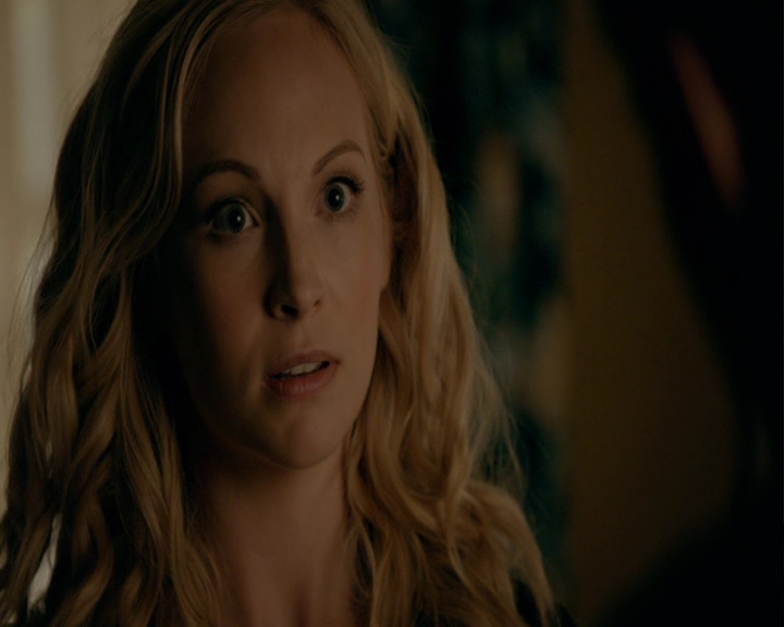 VampireDiaries-dot-nl_VampireDiaries-8x06DetouredOnSomeRandomBackwoodsPathToHell0261.jpg