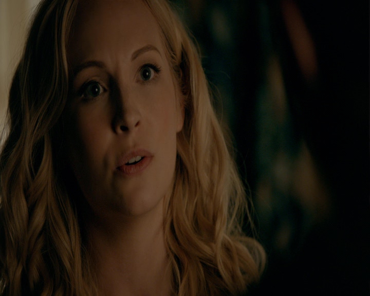 VampireDiaries-dot-nl_VampireDiaries-8x06DetouredOnSomeRandomBackwoodsPathToHell0276.jpg
