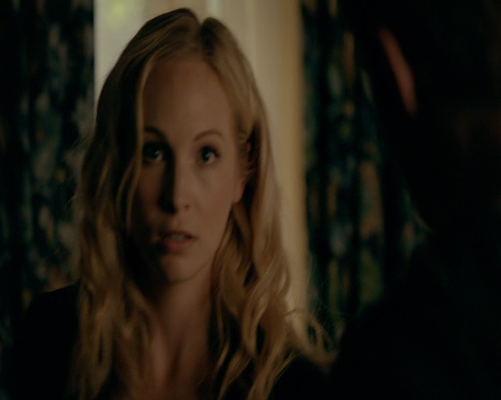 VampireDiaries-dot-nl_VampireDiaries-8x06DetouredOnSomeRandomBackwoodsPathToHell0292.jpg