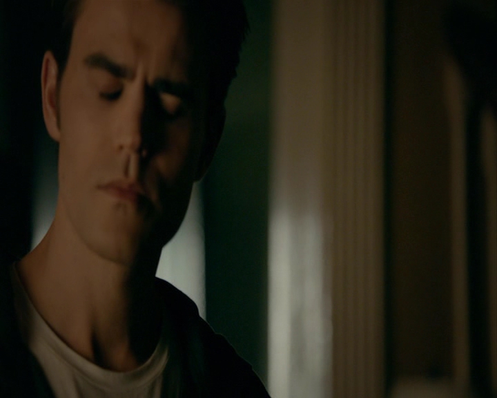 VampireDiaries-dot-nl_VampireDiaries-8x06DetouredOnSomeRandomBackwoodsPathToHell0298.jpg