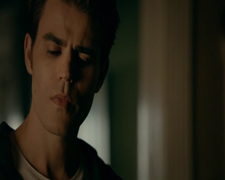 VampireDiaries-dot-nl_VampireDiaries-8x06DetouredOnSomeRandomBackwoodsPathToHell0299.jpg