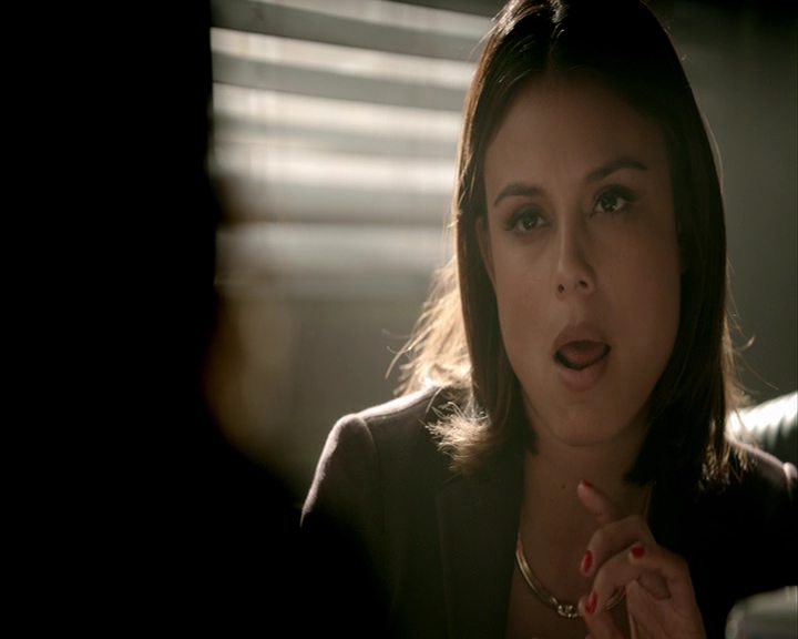 VampireDiaries-dot-nl_VampireDiaries-8x06DetouredOnSomeRandomBackwoodsPathToHell0361.jpg