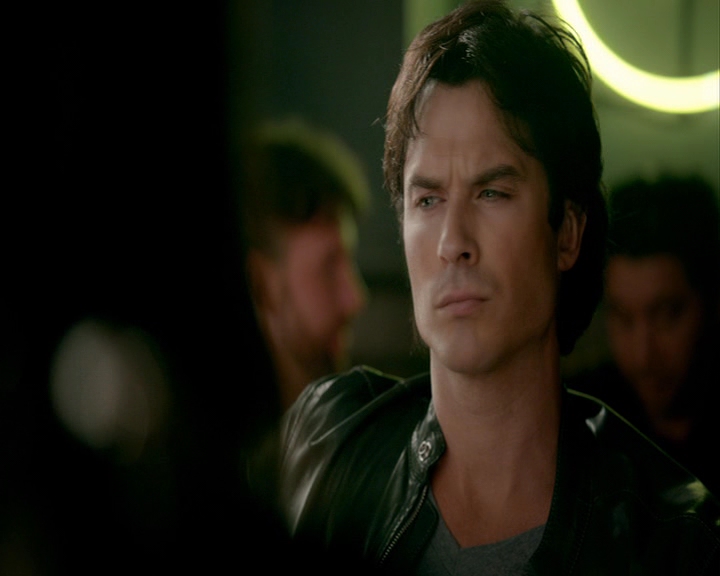 VampireDiaries-dot-nl_VampireDiaries-8x06DetouredOnSomeRandomBackwoodsPathToHell0371.jpg