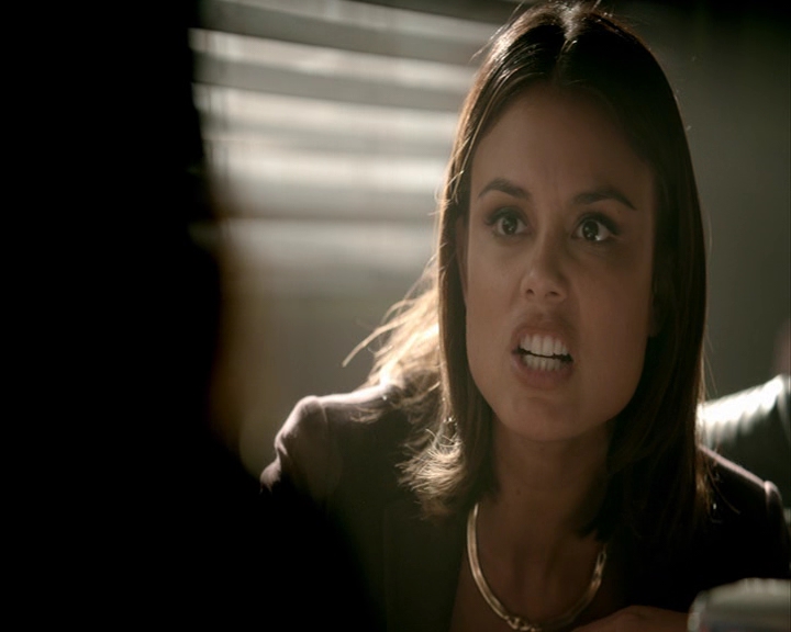 VampireDiaries-dot-nl_VampireDiaries-8x06DetouredOnSomeRandomBackwoodsPathToHell0377.jpg