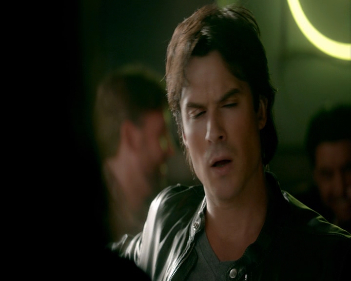 VampireDiaries-dot-nl_VampireDiaries-8x06DetouredOnSomeRandomBackwoodsPathToHell0379.jpg