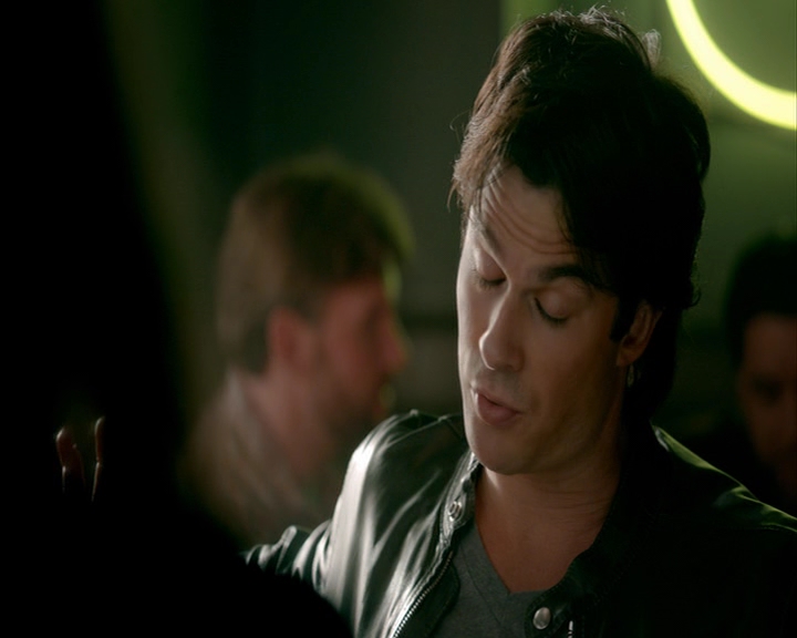 VampireDiaries-dot-nl_VampireDiaries-8x06DetouredOnSomeRandomBackwoodsPathToHell0383.jpg