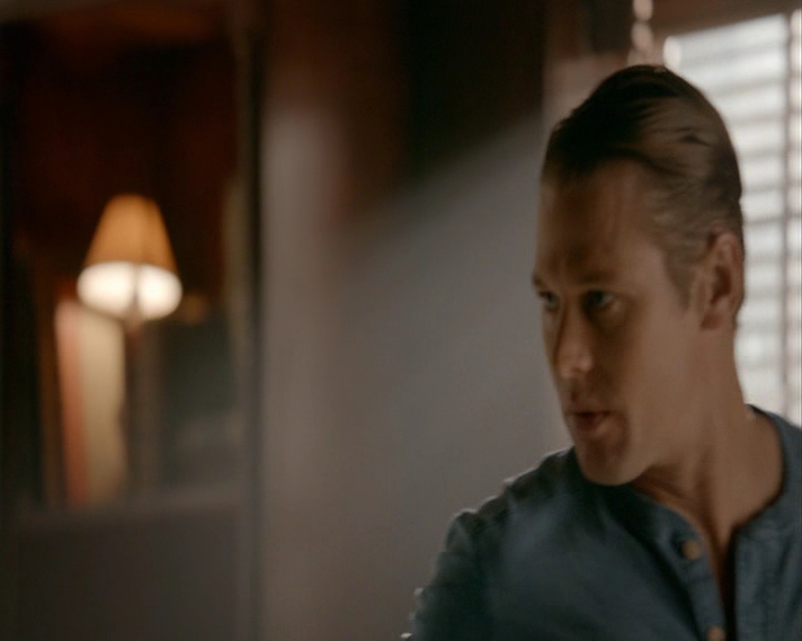 VampireDiaries-dot-nl_VampireDiaries-8x06DetouredOnSomeRandomBackwoodsPathToHell0410.jpg