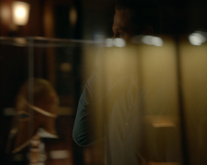 VampireDiaries-dot-nl_VampireDiaries-8x06DetouredOnSomeRandomBackwoodsPathToHell1195.jpg