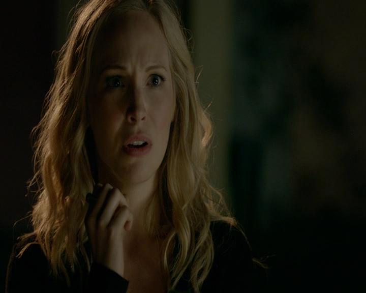 VampireDiaries-dot-nl_VampireDiaries-8x06DetouredOnSomeRandomBackwoodsPathToHell1259.jpg