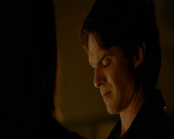 VampireDiaries-dot-nl_VampireDiaries-8x06DetouredOnSomeRandomBackwoodsPathToHell1313.jpg