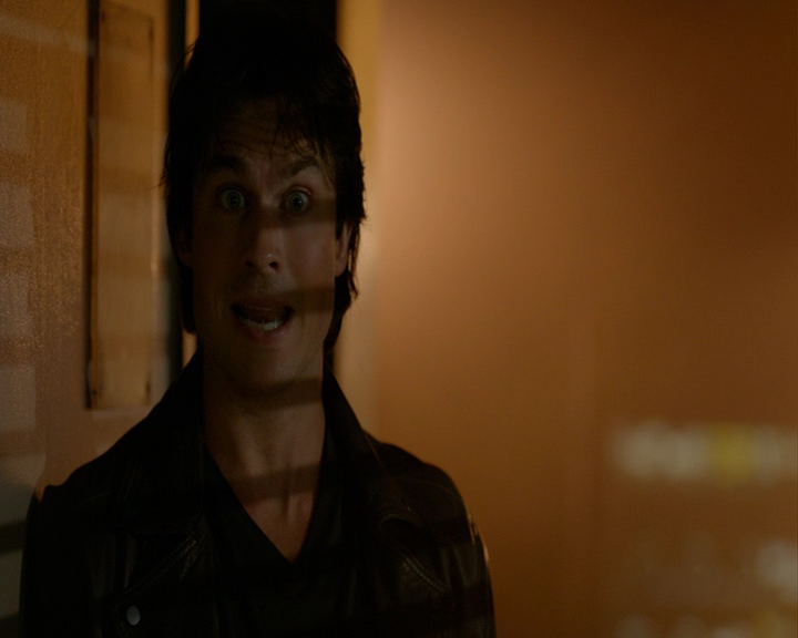 VampireDiaries-dot-nl_VampireDiaries-8x06DetouredOnSomeRandomBackwoodsPathToHell1456.jpg