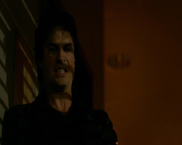 VampireDiaries-dot-nl_VampireDiaries-8x06DetouredOnSomeRandomBackwoodsPathToHell1512.jpg