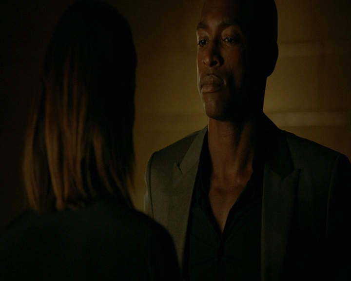 VampireDiaries-dot-nl_VampireDiaries-8x06DetouredOnSomeRandomBackwoodsPathToHell1619.jpg