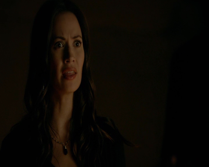 VampireDiaries-dot-nl_VampireDiaries-8x06DetouredOnSomeRandomBackwoodsPathToHell1634.jpg