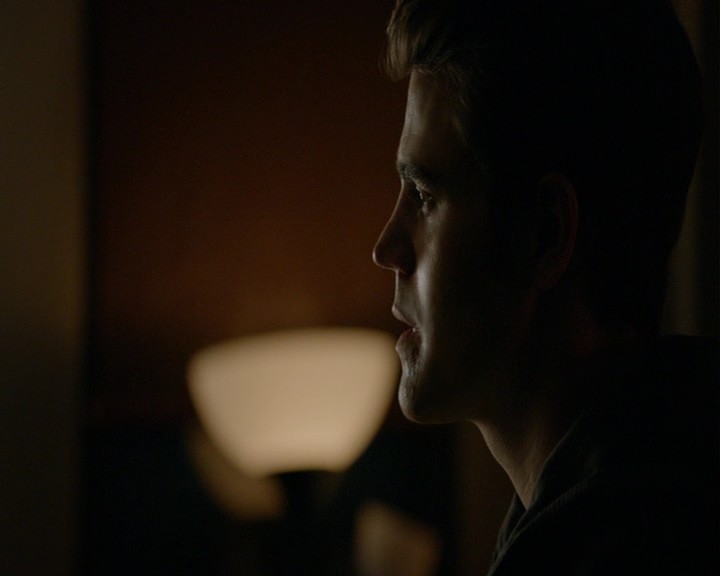 VampireDiaries-dot-nl_VampireDiaries-8x06DetouredOnSomeRandomBackwoodsPathToHell1668.jpg