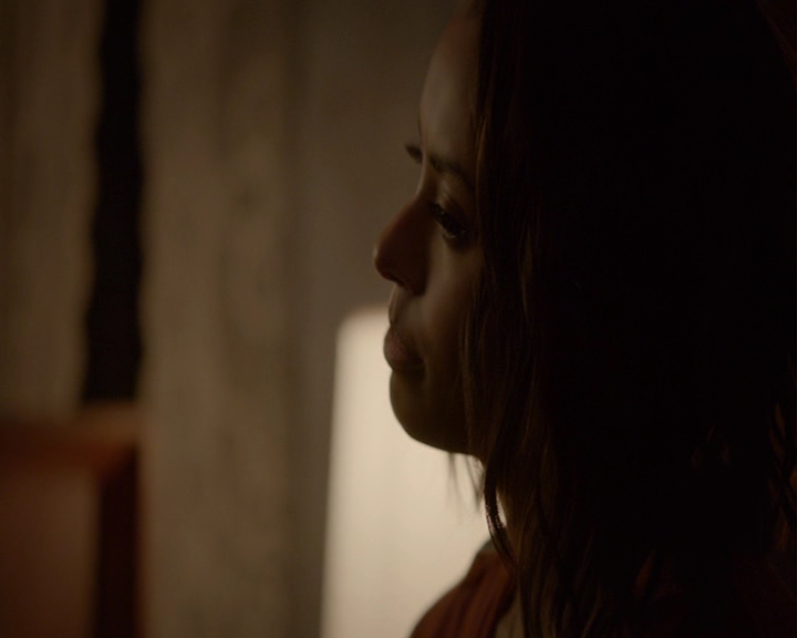 VampireDiaries-dot-nl_VampireDiaries-8x06DetouredOnSomeRandomBackwoodsPathToHell1703.jpg