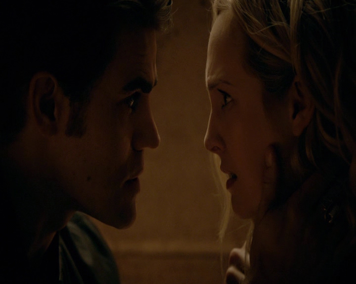 VampireDiaries-dot-nl_VampireDiaries-8x06DetouredOnSomeRandomBackwoodsPathToHell2074.jpg