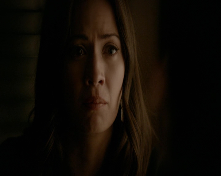 VampireDiaries-dot-nl_VampireDiaries-8x06DetouredOnSomeRandomBackwoodsPathToHell2111.jpg
