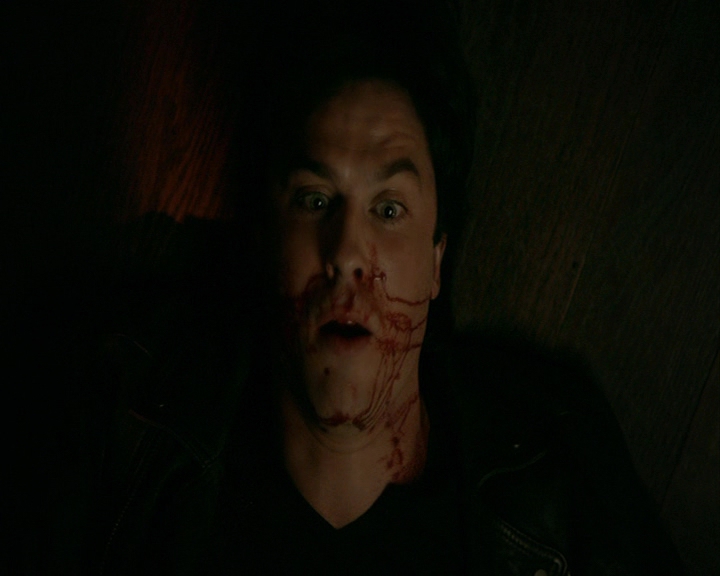 VampireDiaries-dot-nl_VampireDiaries-8x06DetouredOnSomeRandomBackwoodsPathToHell2337.jpg