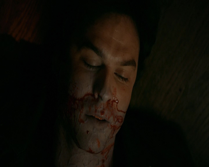VampireDiaries-dot-nl_VampireDiaries-8x06DetouredOnSomeRandomBackwoodsPathToHell2350.jpg