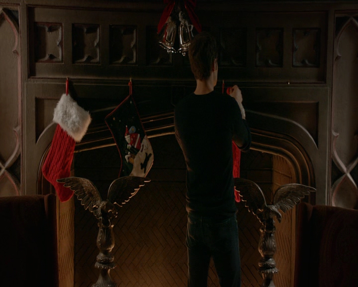 VampireDiaries-dot-nl_VVampireDiaries-dot-nl_VampireDiaries-8x07TheNextTimeIHurtSomebodyItCouldBeYou0108.jpg