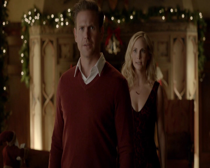 VampireDiaries-dot-nl_VVampireDiaries-dot-nl_VampireDiaries-8x07TheNextTimeIHurtSomebodyItCouldBeYou0231.jpg