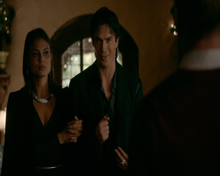 VampireDiaries-dot-nl_VVampireDiaries-dot-nl_VampireDiaries-8x07TheNextTimeIHurtSomebodyItCouldBeYou0240.jpg