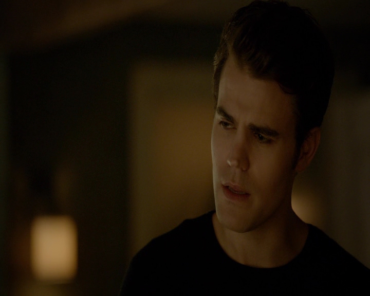 VampireDiaries-dot-nl_VVampireDiaries-dot-nl_VampireDiaries-8x07TheNextTimeIHurtSomebodyItCouldBeYou0410.jpg