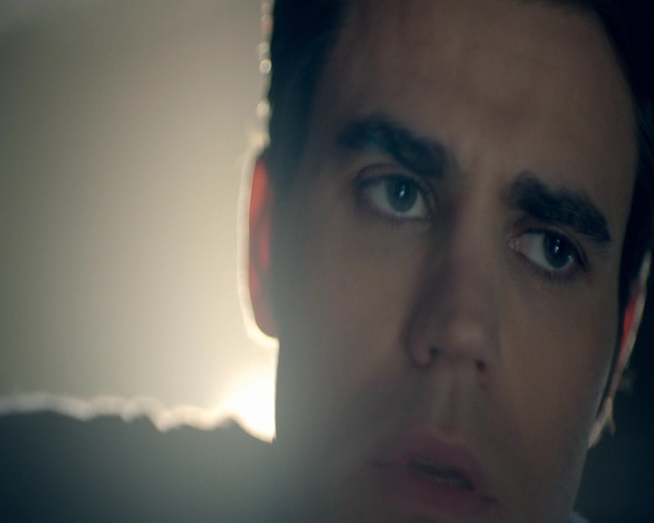 VampireDiaries-dot-nl_VVampireDiaries-dot-nl_VampireDiaries-8x07TheNextTimeIHurtSomebodyItCouldBeYou0469.jpg