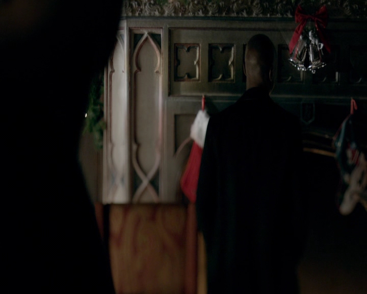 VampireDiaries-dot-nl_VVampireDiaries-dot-nl_VampireDiaries-8x07TheNextTimeIHurtSomebodyItCouldBeYou0489.jpg
