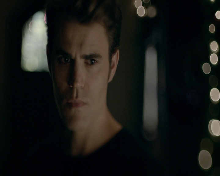 VampireDiaries-dot-nl_VVampireDiaries-dot-nl_VampireDiaries-8x07TheNextTimeIHurtSomebodyItCouldBeYou0517.jpg