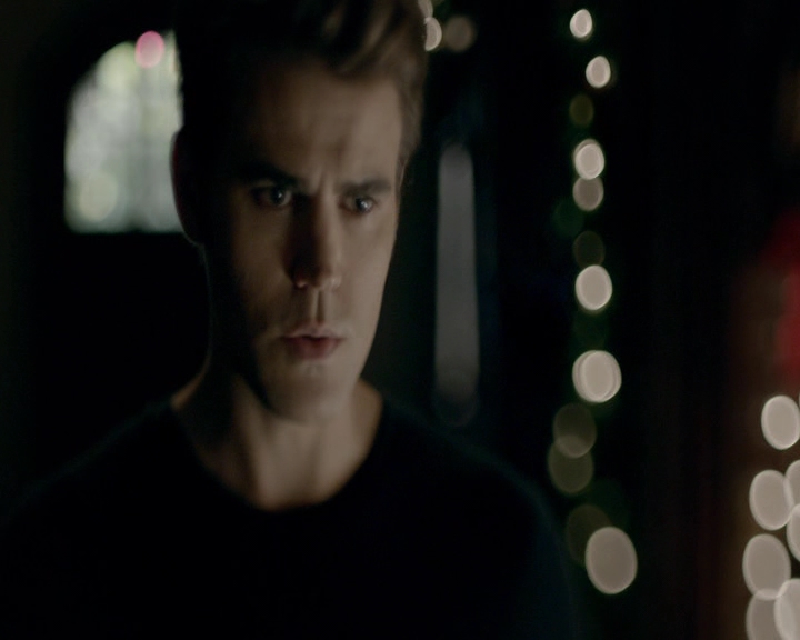 VampireDiaries-dot-nl_VVampireDiaries-dot-nl_VampireDiaries-8x07TheNextTimeIHurtSomebodyItCouldBeYou0523.jpg