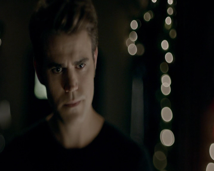 VampireDiaries-dot-nl_VVampireDiaries-dot-nl_VampireDiaries-8x07TheNextTimeIHurtSomebodyItCouldBeYou0537.jpg