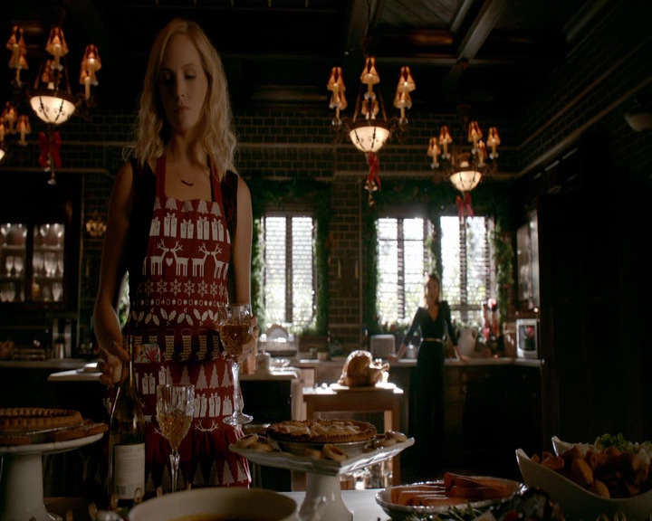 VampireDiaries-dot-nl_VVampireDiaries-dot-nl_VampireDiaries-8x07TheNextTimeIHurtSomebodyItCouldBeYou0548.jpg