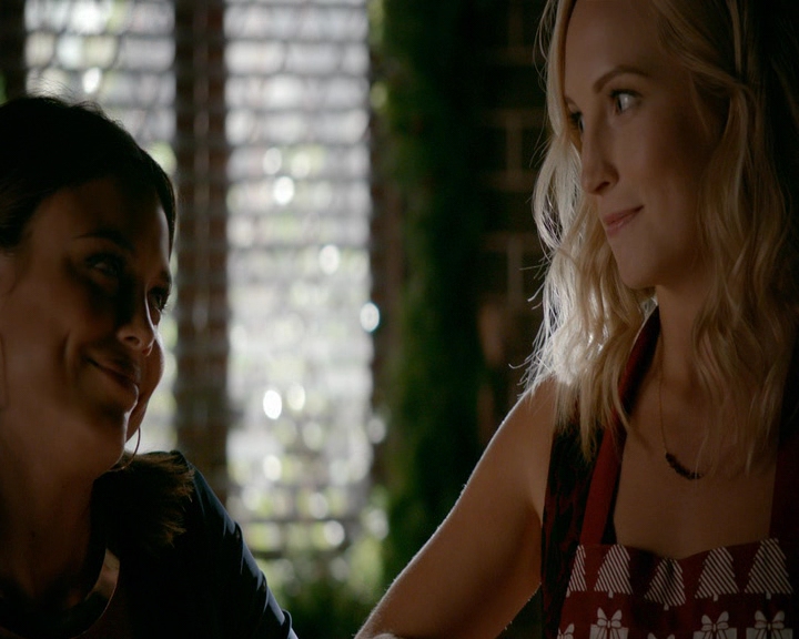 VampireDiaries-dot-nl_VVampireDiaries-dot-nl_VampireDiaries-8x07TheNextTimeIHurtSomebodyItCouldBeYou0565.jpg