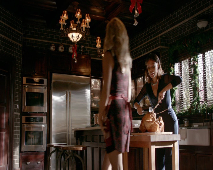 VampireDiaries-dot-nl_VVampireDiaries-dot-nl_VampireDiaries-8x07TheNextTimeIHurtSomebodyItCouldBeYou0569.jpg