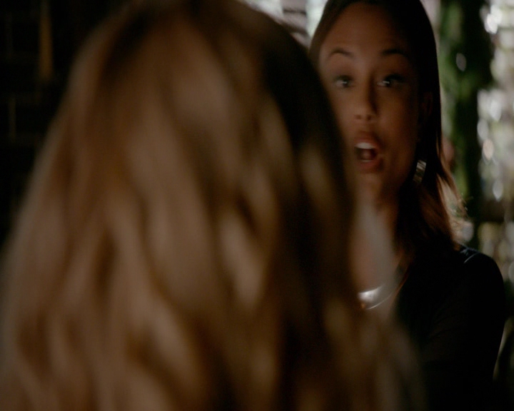 VampireDiaries-dot-nl_VVampireDiaries-dot-nl_VampireDiaries-8x07TheNextTimeIHurtSomebodyItCouldBeYou0572.jpg