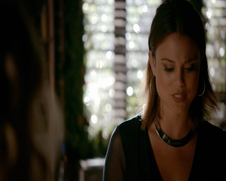 VampireDiaries-dot-nl_VVampireDiaries-dot-nl_VampireDiaries-8x07TheNextTimeIHurtSomebodyItCouldBeYou0590.jpg